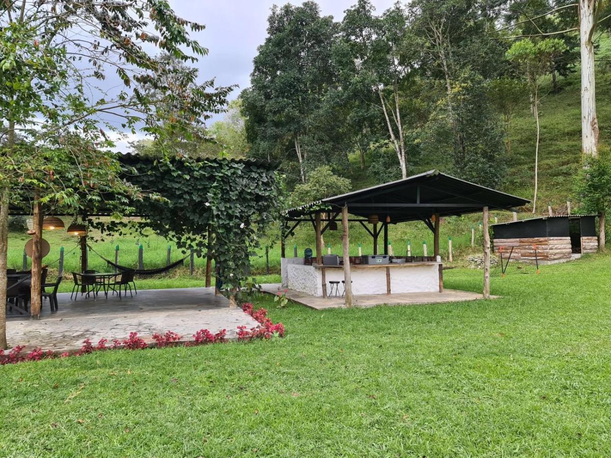 ホテルLa Estacion De サレント エクステリア 写真