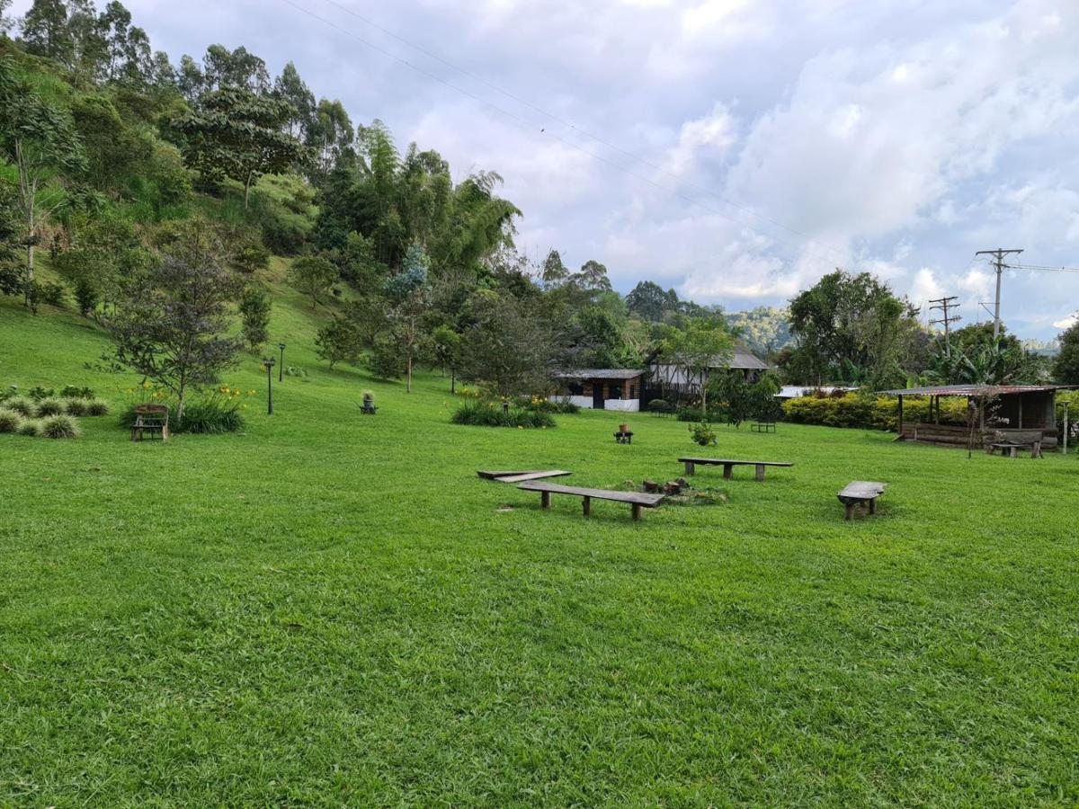ホテルLa Estacion De サレント エクステリア 写真