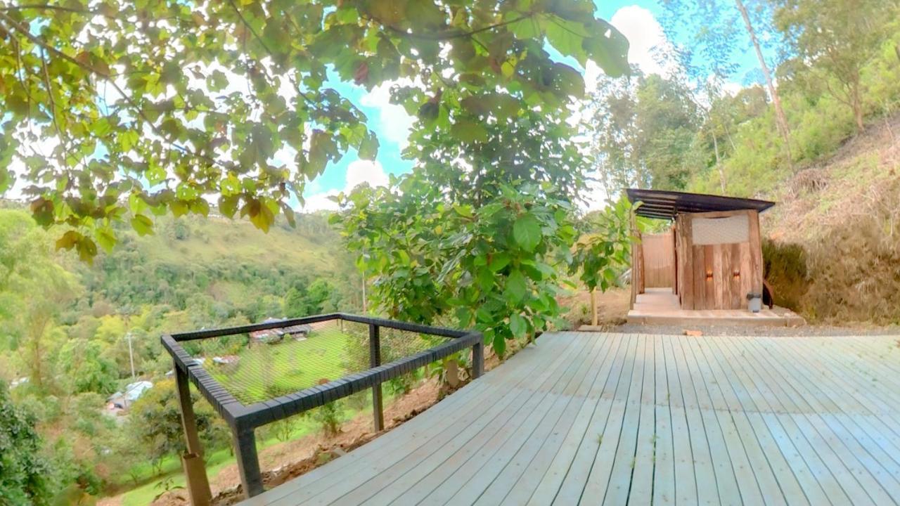 ホテルLa Estacion De サレント エクステリア 写真