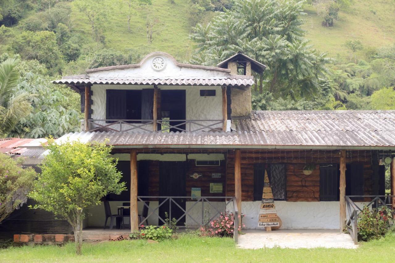 ホテルLa Estacion De サレント エクステリア 写真